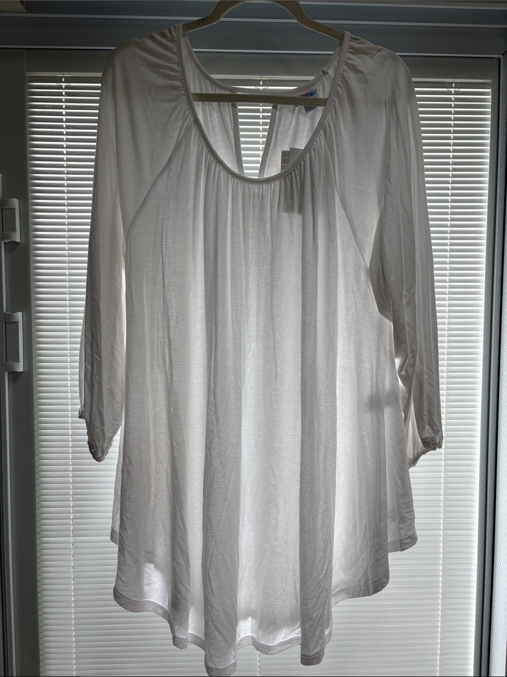 LuLaRoe White Scoop-Neck Women's Tunic Top